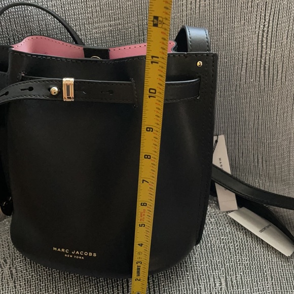 authentic Marc Jacobs leather bag - Picture 11 of 16